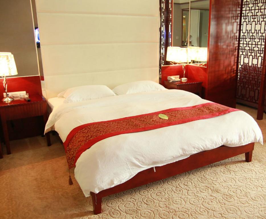 Guangzhou Yuncheng Hotel Buitenkant foto
