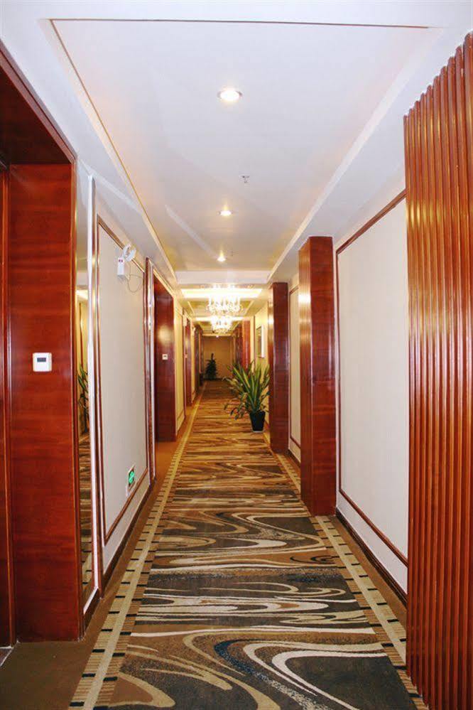 Guangzhou Yuncheng Hotel Buitenkant foto